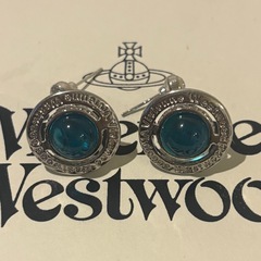 Vivienne Westwood ヴィヴィアンウエストウッド ピアスの画像