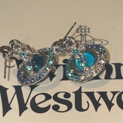 Vivienne Westwood ヴィヴィアンウエストウッド ピアスの画像