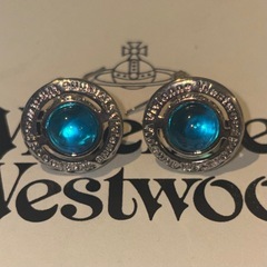 Vivienne Westwood ヴィヴィアンウエストウッド ピアスの画像