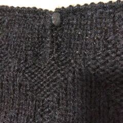 ご花柄刺繍のブラックニットセーターの画像