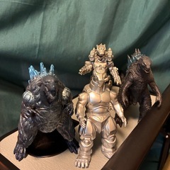 ゴジラフィギュア一式の画像