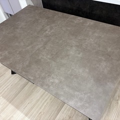 伸縮セラミックダイニングテーブル4人がけ の画像