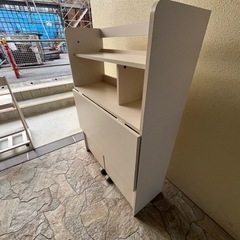 ニトリ　学習机イスセット（ホワイト）の画像