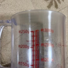 計量カップの画像