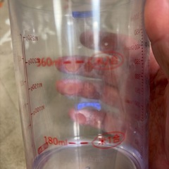 計量カップの画像