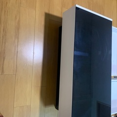 ガラスローテーブル比較的綺麗‼️‼️値下げ交渉オッケー‼️早いもの勝ち25日まで‼️の画像