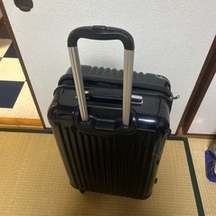 キャリーケース中古難アリの画像