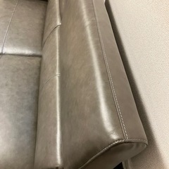 　　3人掛けソファ　引き取り希望　どうかよろしくお願いします。　の画像