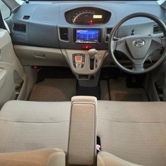 ♟️ダイハツ　ムーブL車検有.キーレス.オートエアコン.ナビ・テレビ.タイミングチェーン/乗って帰れます。の画像