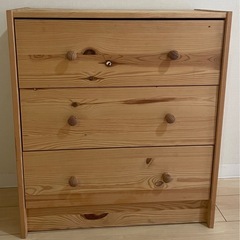 パイン材　タンスの画像