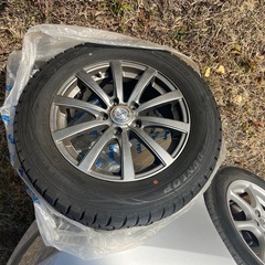 エスティマスタッドレスタイヤの画像