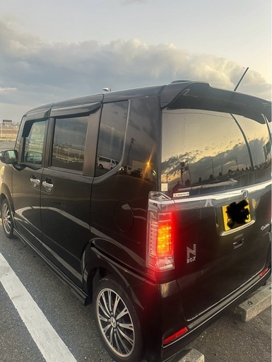 Nboxカスタムターボ (Karmin) 津のN-BOXの中古車｜ジモティー