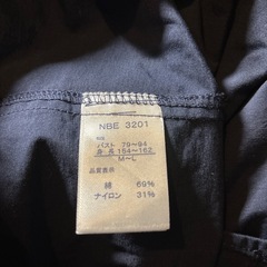 新品　コットンナイロン　フード付き　 ベスト　Lの画像