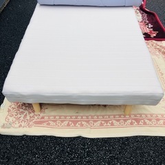 早い者勝ち　ニトリ　セミダブル　足付きベッドの画像