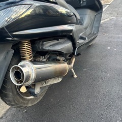 始動動画有り‼️グランドマジェスティ250 【実働車】  自賠責付きなので乗って帰れます(条件有り)‼️　★お買い得車両★  走行距離42047kmﾃﾞｽ　シート貼り替えました‼️　社外マフラーとアルミホイール付き‼️　低速から中速の加速は抜群‼️ スクーター　バイクの画像