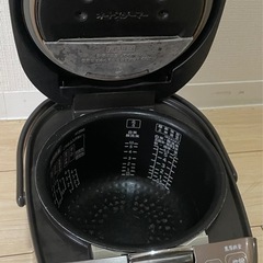 HITACHI 炊飯器の画像