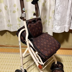 シルバーカー　手押し車　の画像