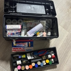 工具箱、プラカラー等の画像