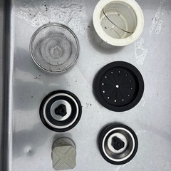 ・ステンレス製 2槽シンク 水切り・バックガード付 厨房 業務用 W1550×D800×H800mmバックガード150mmの画像