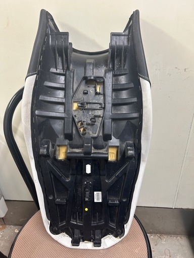 R1250GS/R1250GSアドベンチャー純正　ラリーシート