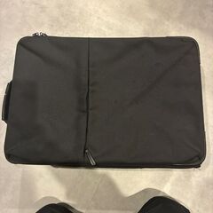 キャリーケース　スーツケースの画像