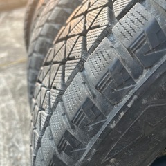  4本セットブリヂストン(BRIDGESTONE) 235/60R18 スタッドレスタイヤ BLIZZAK の画像