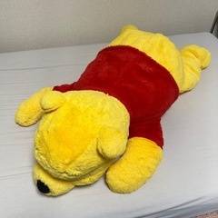 DisneyResort 東京ディズニーリゾート限定 くまのプーさん 抱きまくらの画像