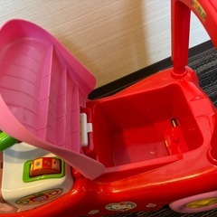 キティちゃん 乗り物おもちゃの画像