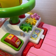 キティちゃん 乗り物おもちゃの画像