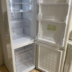 SHARP 冷蔵庫の画像