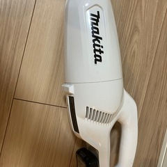 【定価¥20,000→¥500‼︎】makita  コードレス掃除機の画像