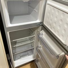 SHARP冷蔵庫の画像