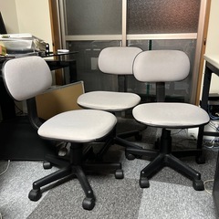 オフィス用椅子の画像