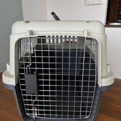 プチリュバン ペットキャリー DX60 猫用 小型犬用 中型犬用 IATA基準クリア クレート 14kgまで Lサイズ 奥行き60.5 x 幅40.5 x 高さ40.5cm 猫 犬の画像