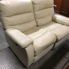 ジャングルジャングル貝塚店　電動ソファ　電動リクライニングソファ...