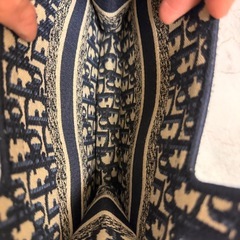 ディオールカバンの画像