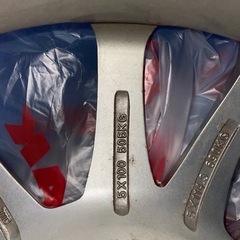 スタッドレスタイヤ4本セット
の画像