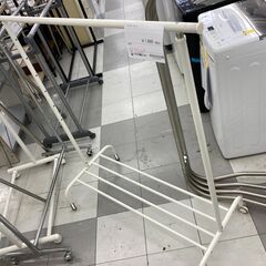 ★リユースのサカイ千葉中央店★  ハンガーラック  H129×D52×W111 クリーニング済み TC5782の画像