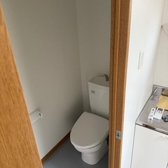 ナガワ　スーパーハウス　H-4 エアコン付き　トイレ付き　超美品　購入金額250万 プレハブ ユニットハウス 事務所の画像