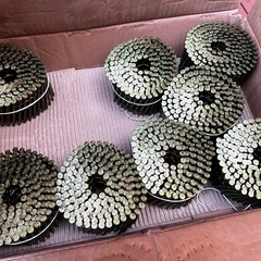 【セット】カラーN釘 WRN75 建築用 ワイヤ連結釘 75mm の画像