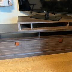 パナソニック製液晶テレビさしあげます　TH-L39C60　テレビ台付と両方を引き取りに来ていただける方の画像