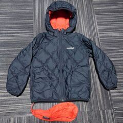 130cm　リバーシブルダウンパーカー　モンベル　赤黒　アウターの画像