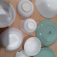 IKEAなどお皿色々の画像
