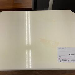 ★リユースのサカイ千葉中央店★  折り畳みテーブル 白系 H33×D50×W75 クリーニング済み TC5790の画像