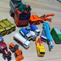 工事　働く車シリーズ　トミカの画像