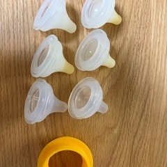 【美品】ピジョン手動搾乳機　母乳実感乳首SS.S.M らくらくミルクアタッチメントつきの画像