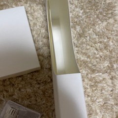 モノトーン　ゴミ袋収納ケースとエアコン防虫キャップ
の画像