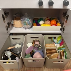 【取引中】おままごとキッチン&小物セット&ダイソン掃除機（おもちゃ）の画像