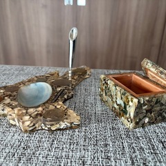 ペン、インク置き&小物入れ（ドミニカ土産）の画像