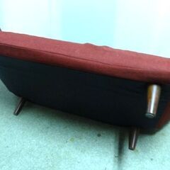 カジュアルソファ  2人掛 脚付き 幅140cm 中古 ☆店頭お引き取り歓迎【自社配送は札幌市内限定】【倉庫保管】の画像